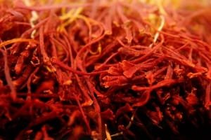 Beginning of saffron harvest from 108 hectares in Khomein city , Iranian saffron, saffron harvest, saffron cultivation, economic prosperity in saffron, medicinal plants, Saffron harvest in Khomein city, saffron harvest from farms in Khomein city