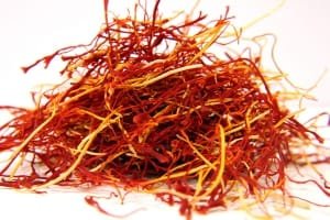 Beginning of saffron harvest from 22 hectares in Gilan province , Iranian saffron, saffron harvest, saffron cultivation, economic prosperity in saffron, medicinal plants, Saffron harvest in Gilan, saffron harvest from Gilan farms