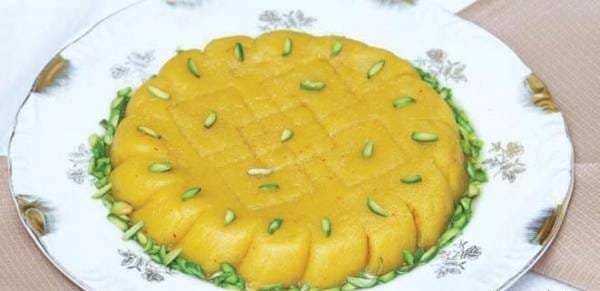 recipe for egg halva with Iranian saffron, Egg halva with saffron, egg halva, egg halva with saffron, local food, how to prepare egg halva with saffron, tips for egg halva with saffron, how to prepare halva, cooking training with saffron